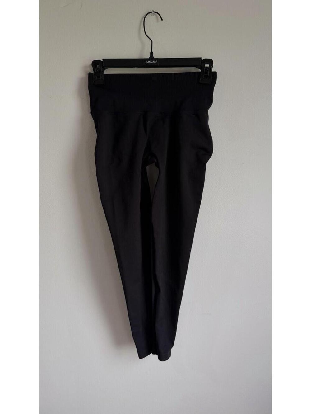 SKIMS Butt Lifting Leggings Size L-XL In Color Black
